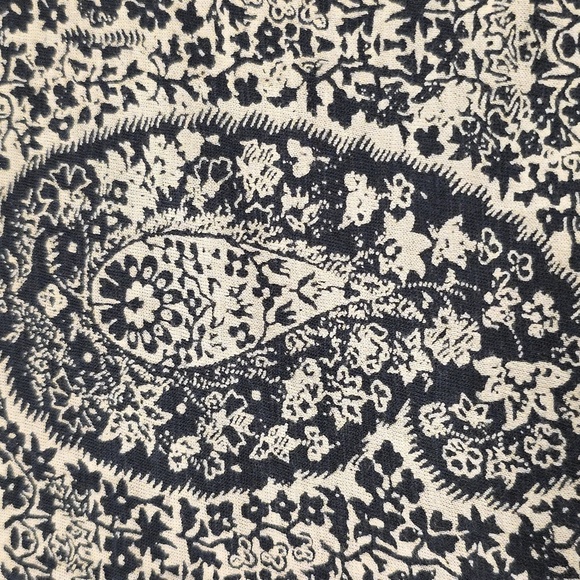 Lucky Brand Navy and White Patterned Blouse. Size 1X - Picture 5 of 7